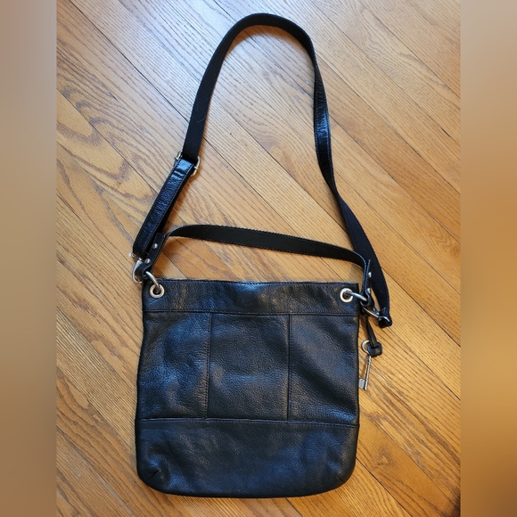 Fossil Hobo Handbag with removable crossbody strap - Picture 2 of 5